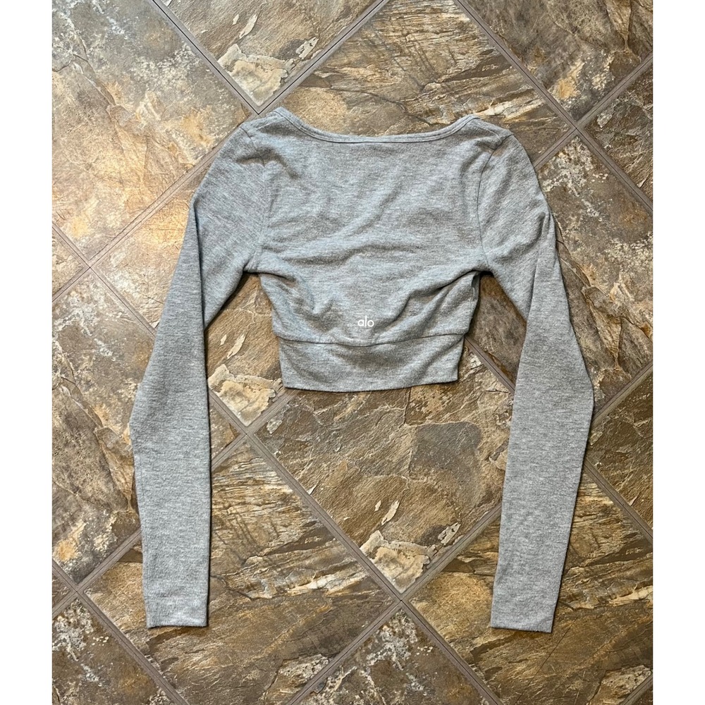 Alo Yoga Alolux Cropped Me-Time Cardigan Womens Small Grey V-Neck - Picture 2 of 8